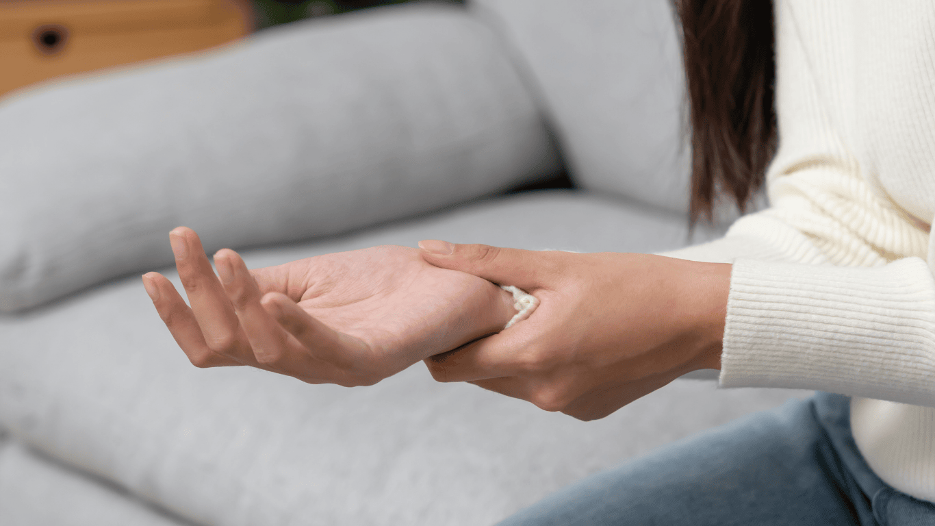 Karpal Tünel Sendromu Nedir? Belirtileri, Tedavi Yöntemleri ve Erken Müdahalenin Önemi